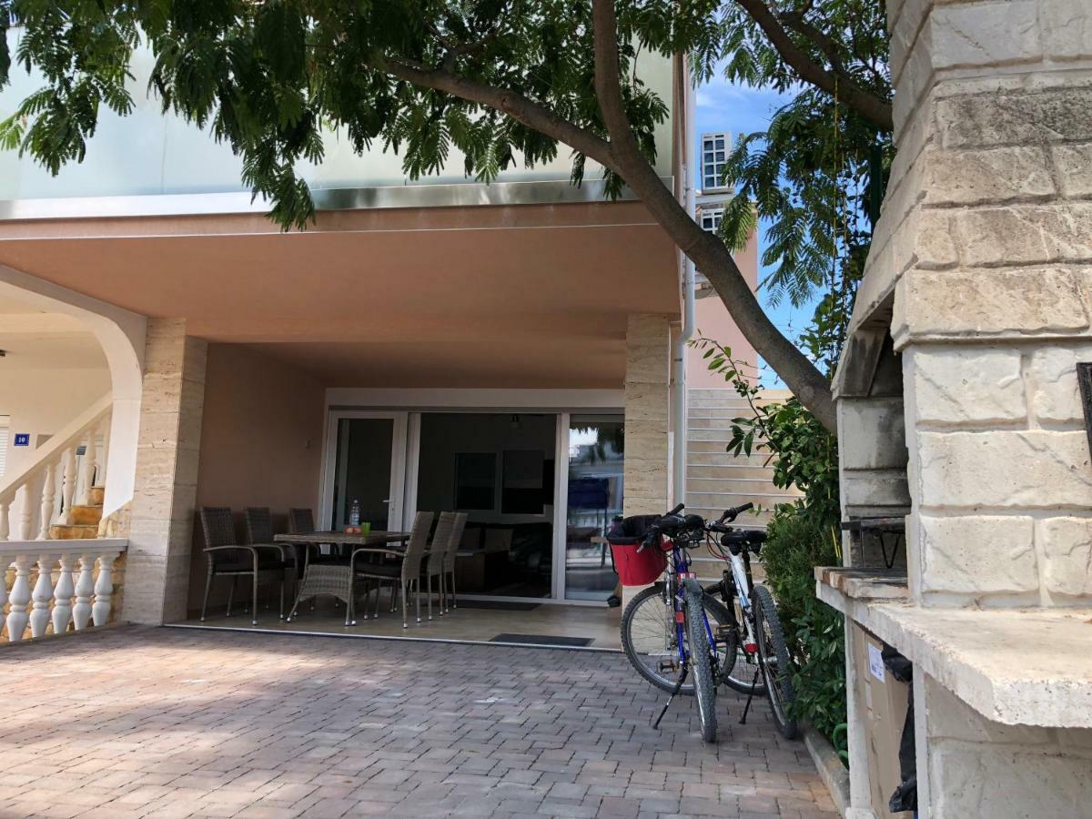Harmony Vir Luxurioes Ausgestattete Ferienwohnung Mit 65M2 Exterior photo